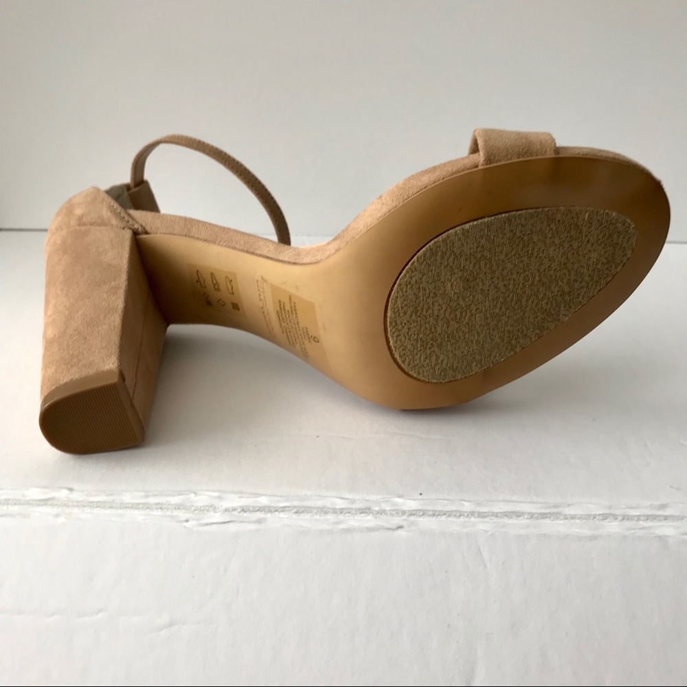 Express Sandals - Picture 4 of 8